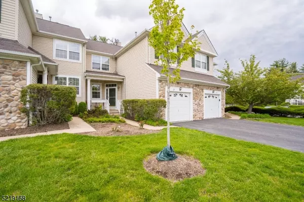 27 River Birch Cir, Montgomery Twp., NJ 08540