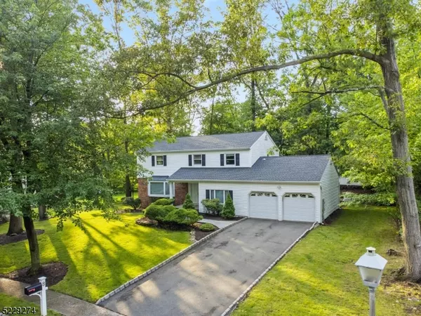 8 Woodstone Rd, Parsippany-troy Hills Twp., NJ 07950