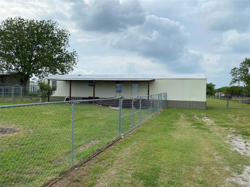 9521 Thompson Road, Alvarado, TX 76009