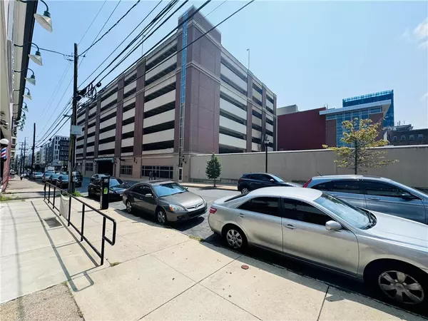 Allentown City, PA 18101,101 North 8Th Street #UNIT A