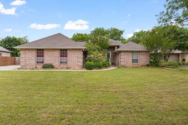 5006 Bueno Drive, Granbury, TX 76049