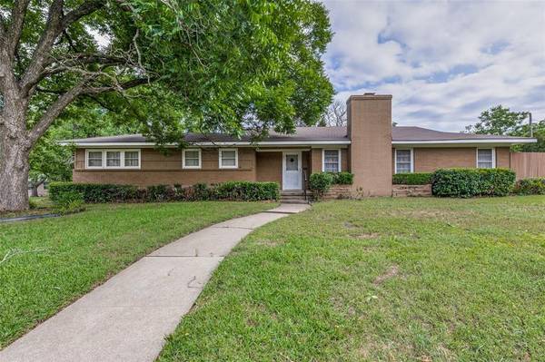 3801 Shellbrook Avenue, Fort Worth, TX 76109