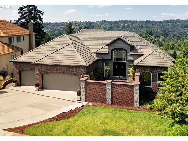 2348 FALCON DR, West Linn, OR 97068