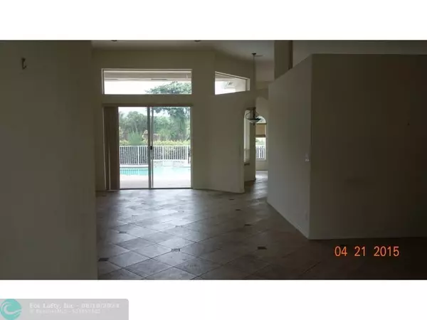 Coral Springs, FL 33067,6560 NW 56 DR