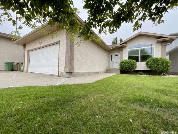 Regina, SK S4X 4S3,7240 Maple Glen COURT