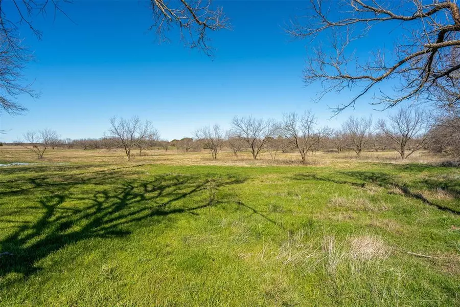 2111 N Fm 52, Whitt, TX 76490