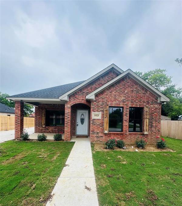 1523 N Brazos Avenue, Cleburne, TX 76033