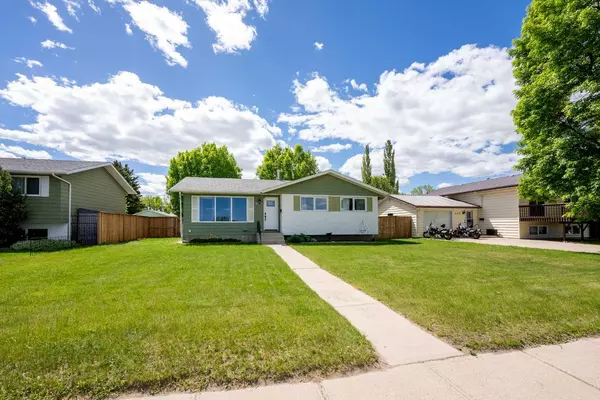 Coaldale, AB T1M 1A7,927 19A AVE