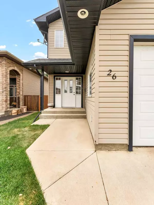 Medicine Hat, AB T1B 4Y4,26 Vista Close SE