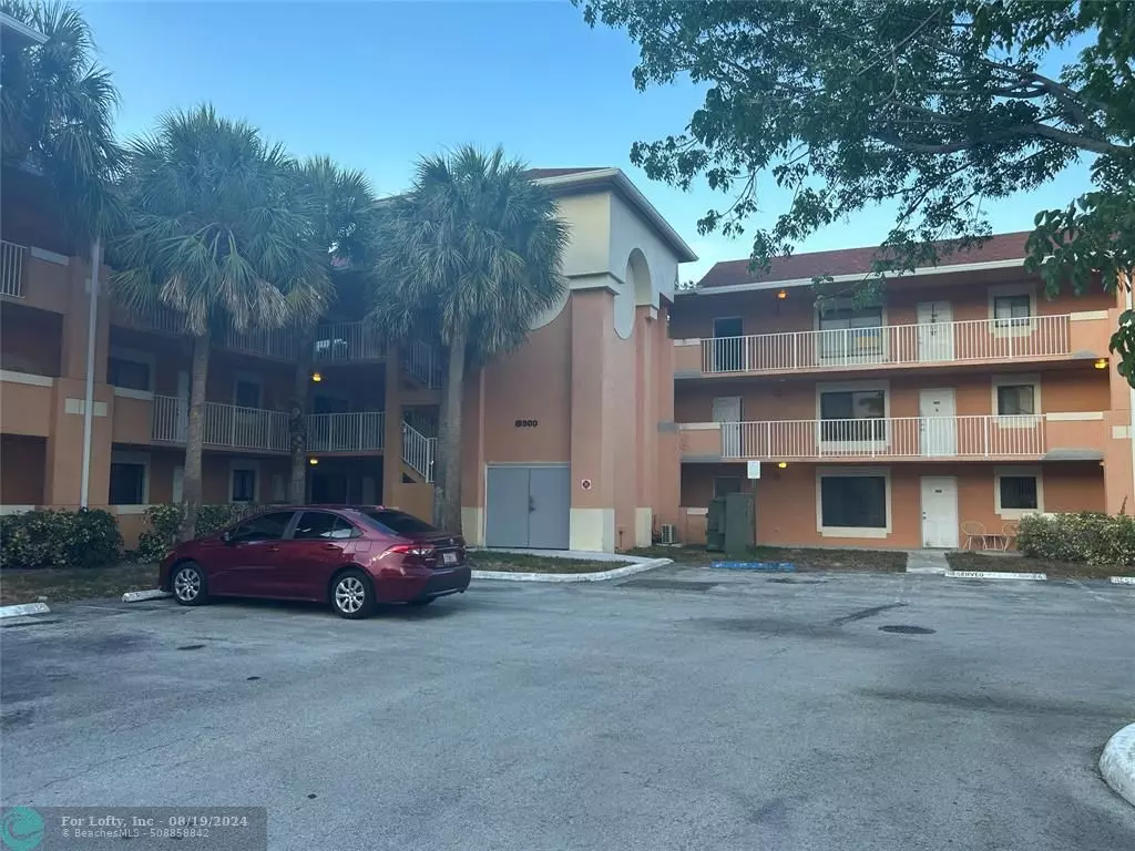 Davie, FL 33314,6900 SW 39th St  #308J