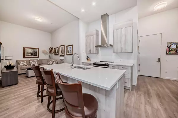 Calgary, AB T3M 3H6,24 Mahogany PATH SE #113