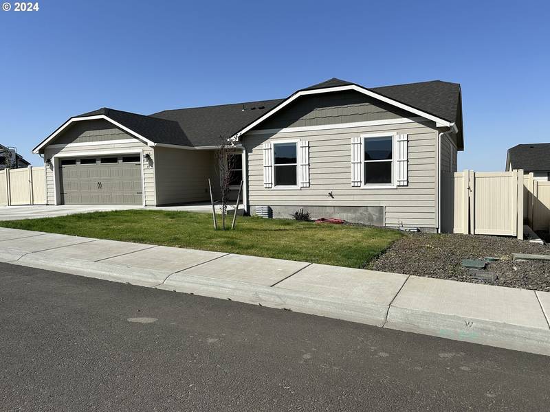 49 LEWIS CIR, Milton Freewater, OR 97862