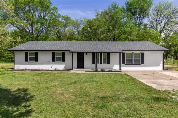 22468 County Road 1560 Road, Ada, OK 74871