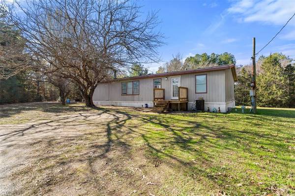 13764 E County Road 2290,  Arp,  TX 75750