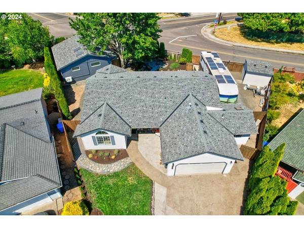 Keizer, OR 97303,989 LEEWARD CT N