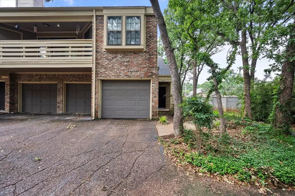 Arlington, TX 76017,4524 Forestgate Drive