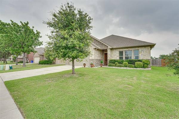 2207 Overton Drive,  Forney,  TX 75126