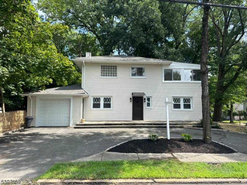 180 Kinderkamack Rd, Hillsdale Boro, NJ 07675