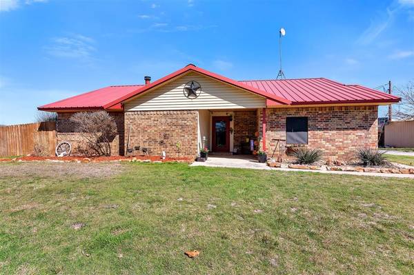 170 Clover Lane, Decatur, TX 76234