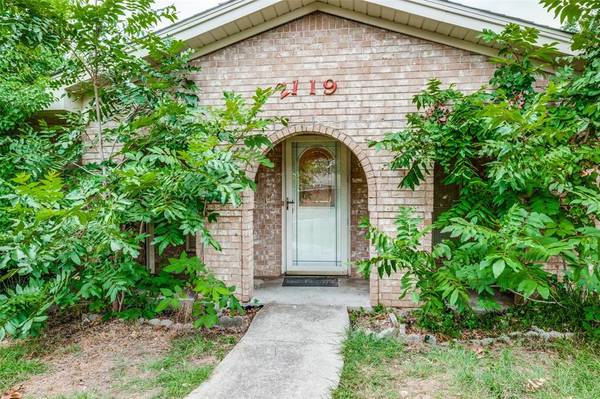 Denton, TX 76207,2119 Greenway Street