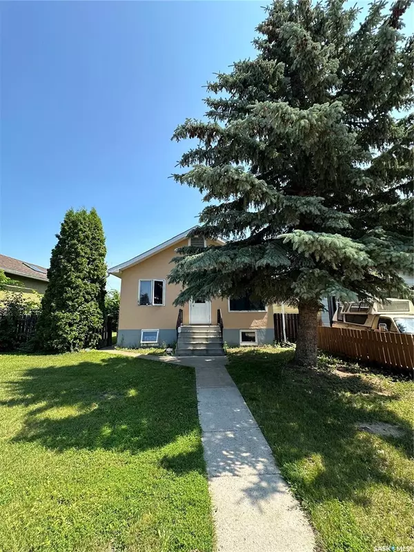 Saskatoon, SK S7M 2N9,714 N AVENUE S