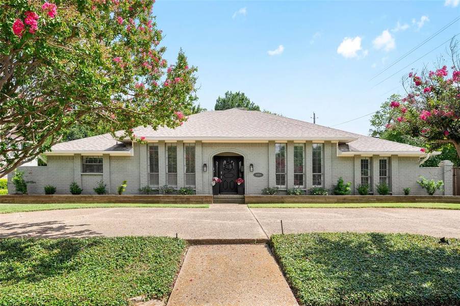 6402 Mccommas Boulevard, Dallas, TX 75214