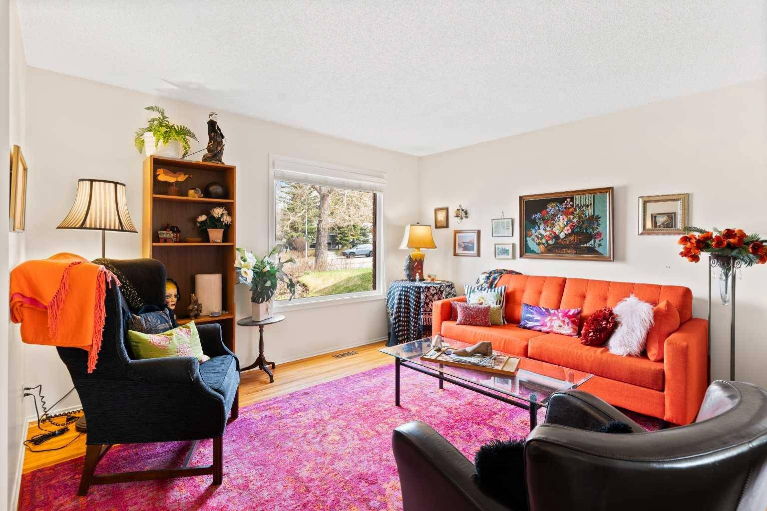 Calgary, AB T2V 1S5,9803 24 ST SW #403