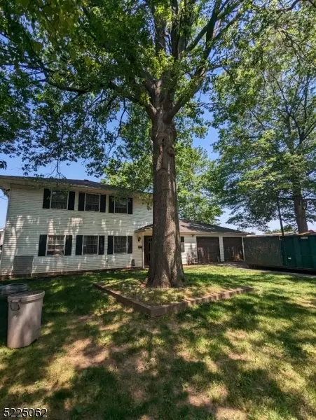 329 Boxwood Ct, Elizabeth City, NJ 07202