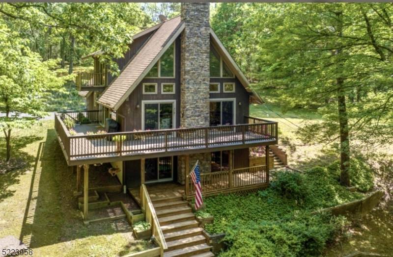 100 CREEK ROAD, Frenchtown Boro, NJ 08825