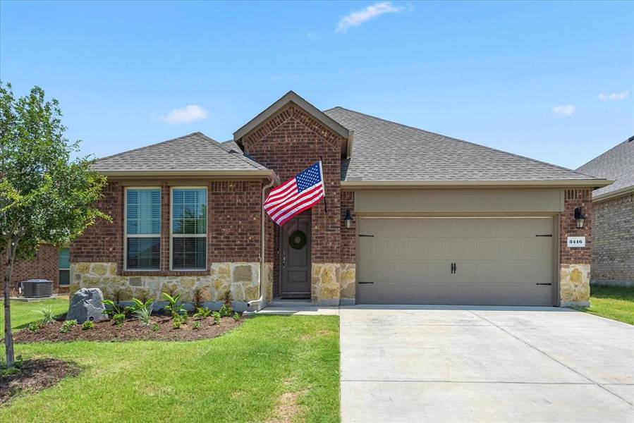 3416 Brady Starr Drive, Aubrey, TX 76227