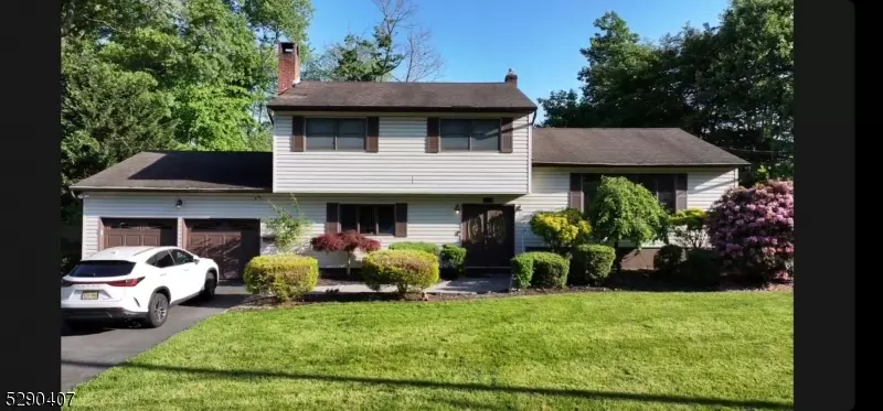 20 Wellington Dr, Wayne Twp., NJ 07470