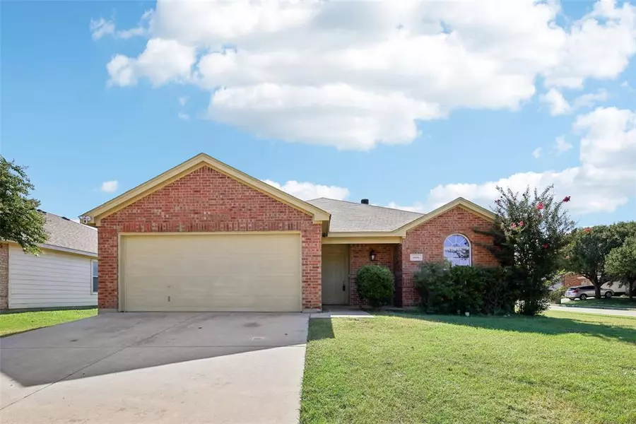 14100 Cochise Drive, Fort Worth, TX 76052