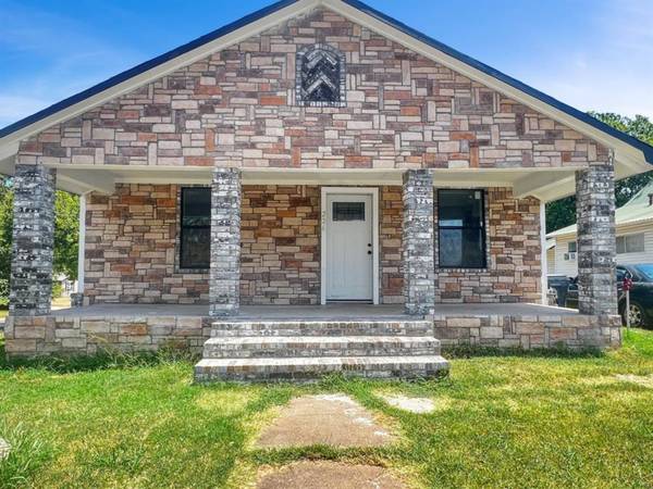 226 F st NE, Ardmore, OK 73401