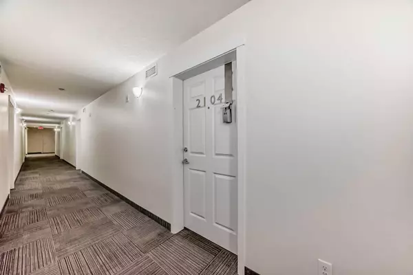 Calgary, AB T2Z 5C9,99 Copperstone PARK SE #2104