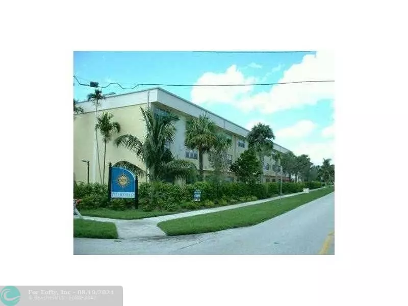 Deerfield Beach, FL 33441,505 NE 20th Ave  #105