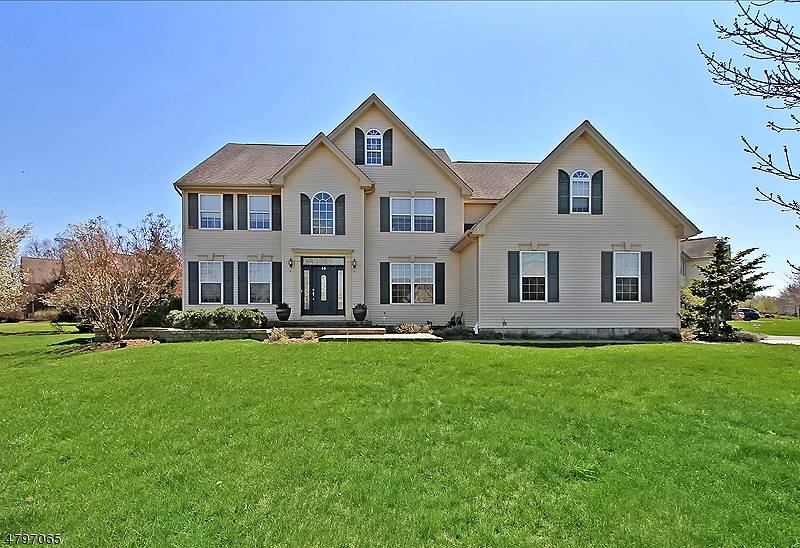 60 Rue Chagall, Franklin Twp., NJ 08873