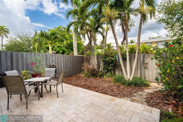 Wilton Manors, FL 33334,608 NE 29 TH Drive  #4