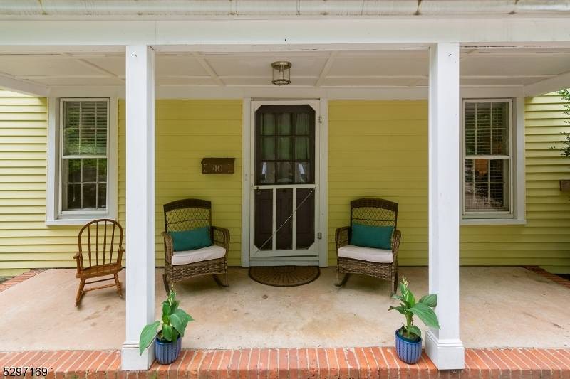 40 Taylor St, High Bridge Boro, NJ 08829