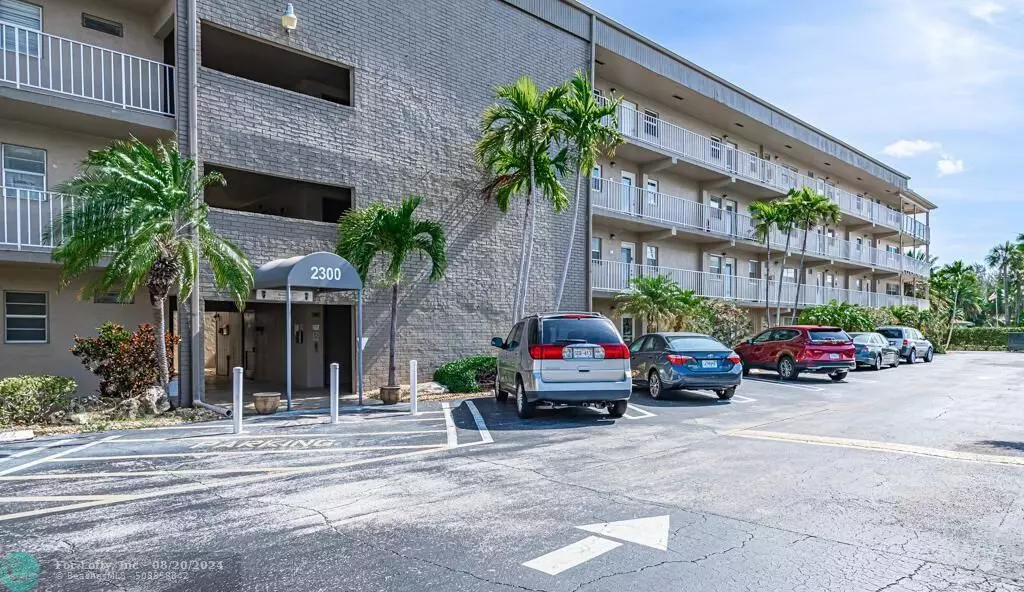 2300 NE 1st Ln  #204, Boynton Beach, FL 33435