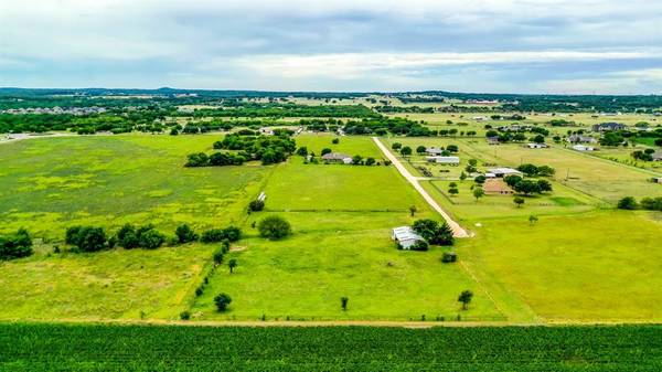 Burleson, TX 76028,2624 SW Hulen Street