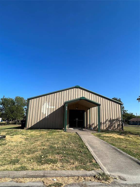 Corsicana, TX 75110,1201 E 10th Avenue