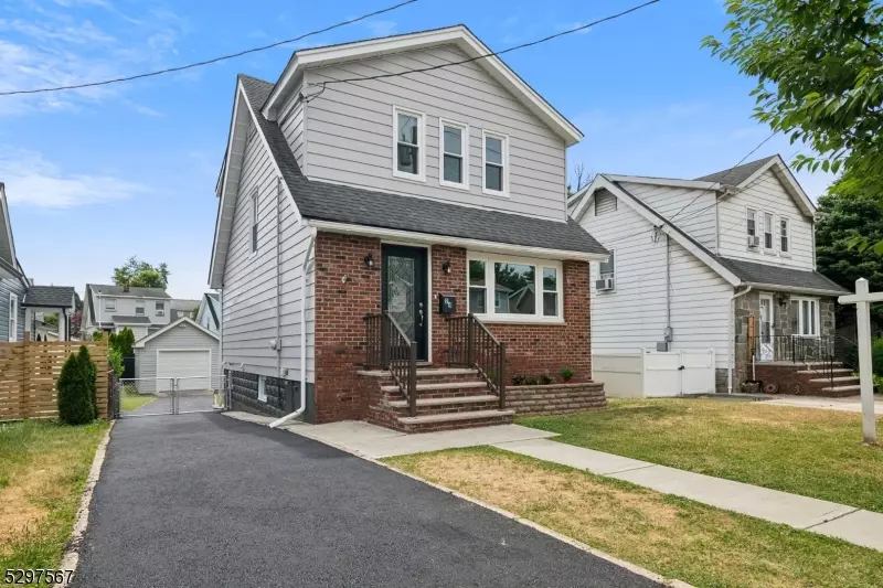 24 Walnut St, Belleville Twp., NJ 07109