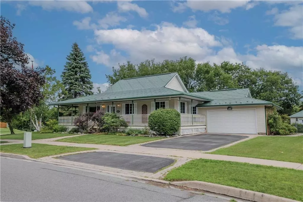 Cornwall, ON K6H 7K3,257 NORTHWOODS CRES