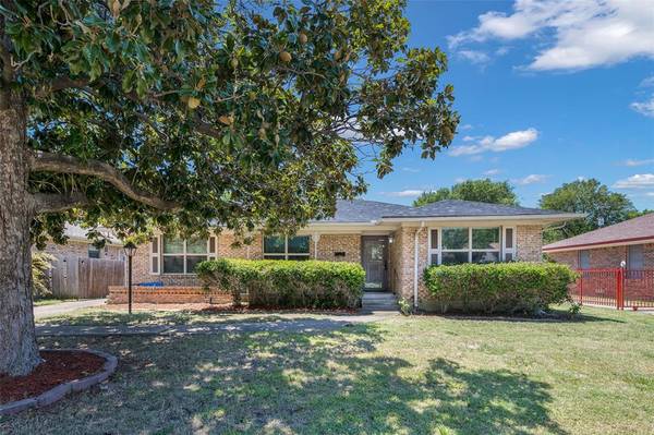 116 W Kenwood Drive, Garland, TX 75041