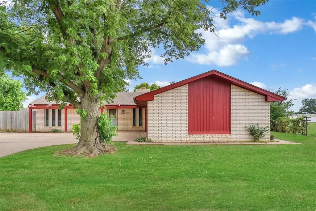 Cordell, OK 73632,700 E 10th Street