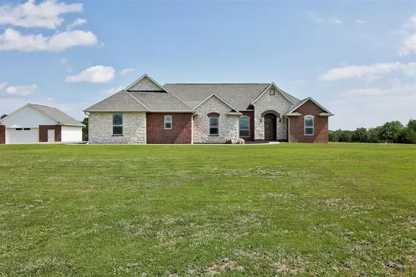 19725 SE 29th Street, Harrah, OK 73045