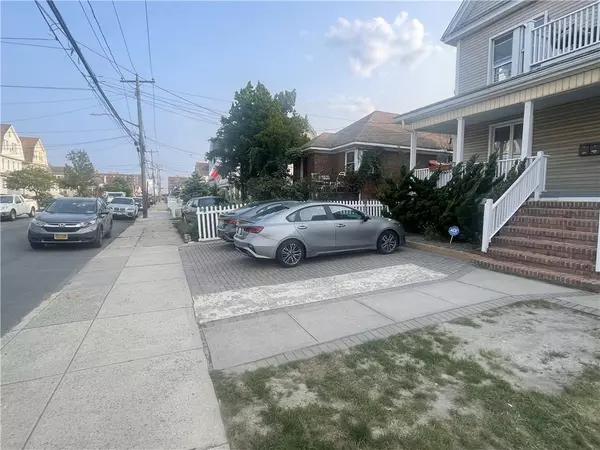 Rockaway Park, NY 11694,241 Beach 118th ST