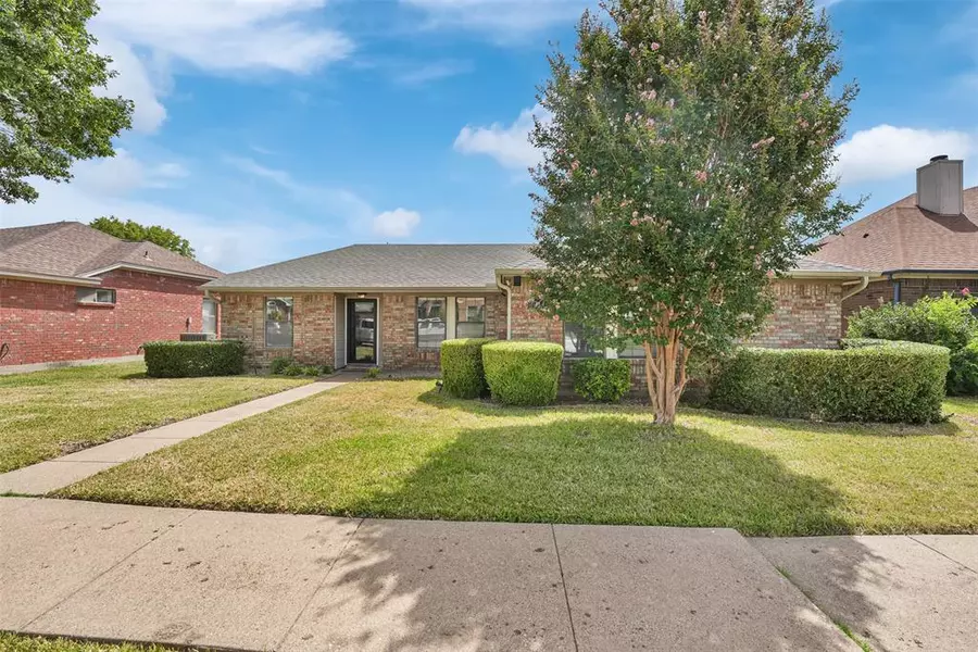 2214 Orchard Trail, Garland, TX 75040