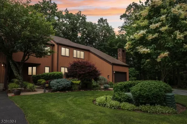 21 Indian Field Ct, Mahwah Twp., NJ 07430