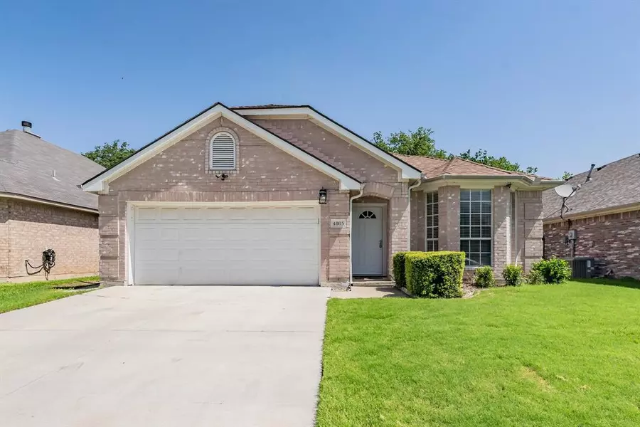 4805 Grant Park Avenue, Fort Worth, TX 76137